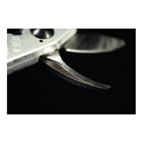 Sécateur à Une Main Haute Performance Ergonomique Pour Gauchers Felco 5 Sécateur à Une Main Haute Performance Ergonomique Pour Gauchers Felco – Image 3